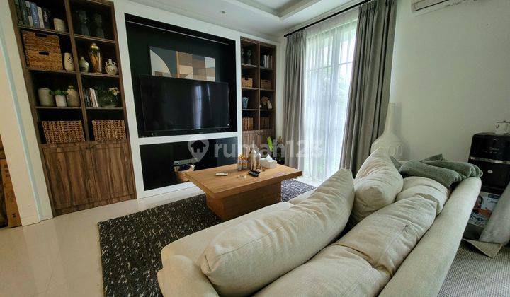 Citragrand, Rumah Mewah 2 Lantai di Mainroad Lebar jalan 20 Meter