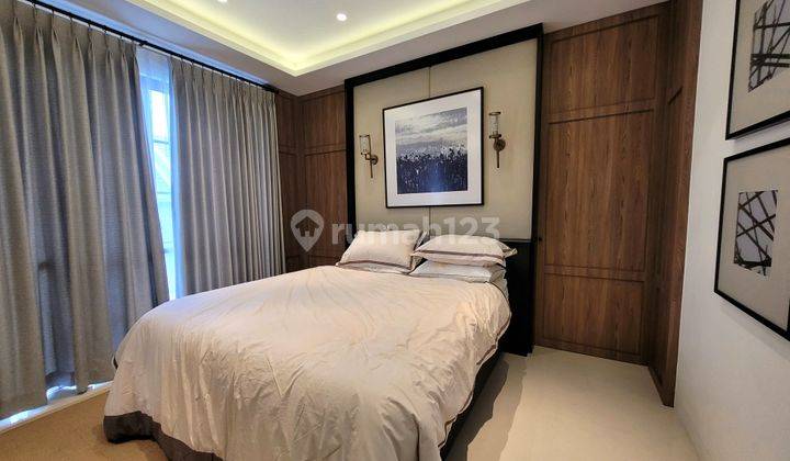 Citragrand, Rumah Mewah 2 Lantai di Mainroad Lebar jalan 20 Meter