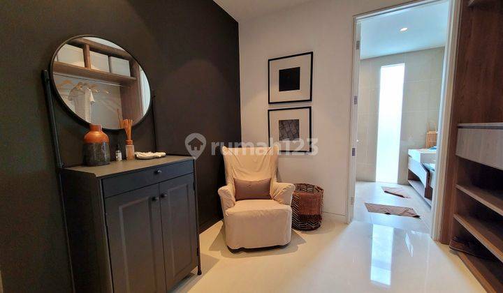 Citragrand, Rumah Mewah 2 Lantai di Mainroad Lebar jalan 20 Meter