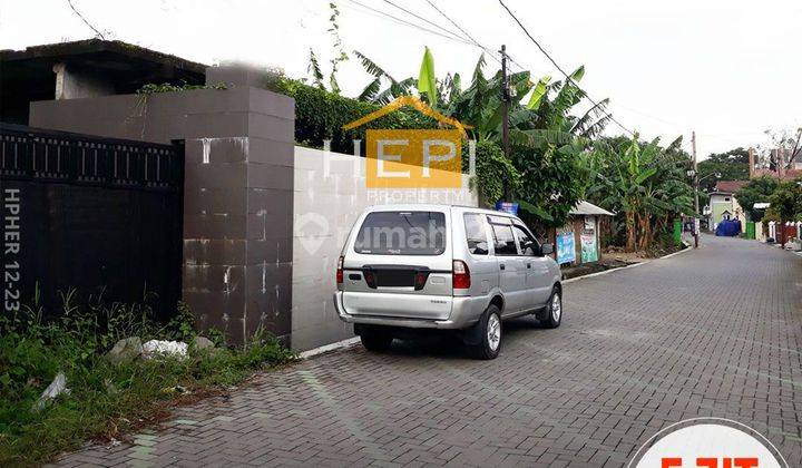 Dijual Tanah dan Bangunan 
Jalan Singa, Kalicari, Pedurungan Semarang 1