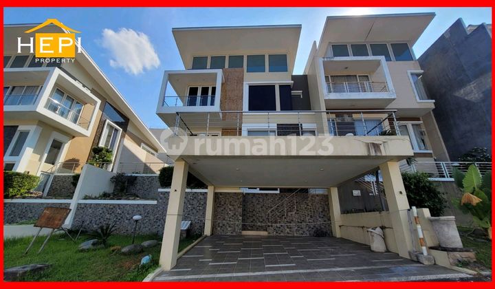 A semi-furnished 2-story luxury house in Bukit Wahid, Semarang. A semi-furnished 2-story luxury house in Bukit Wahid, Semarang.
