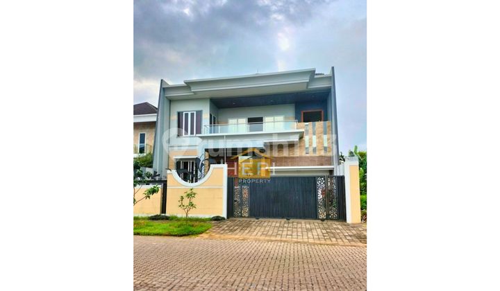 Luxury House on Graha Padma Boulevard Semarang 1