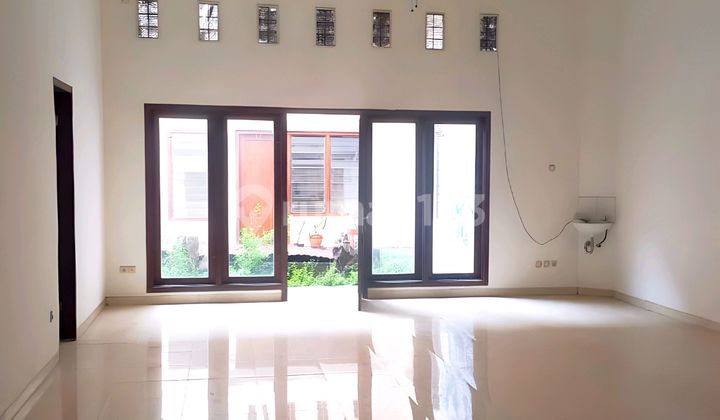 Rumah Mewah Dekat Bandara di Sri Rejeki Semarang Barat 2