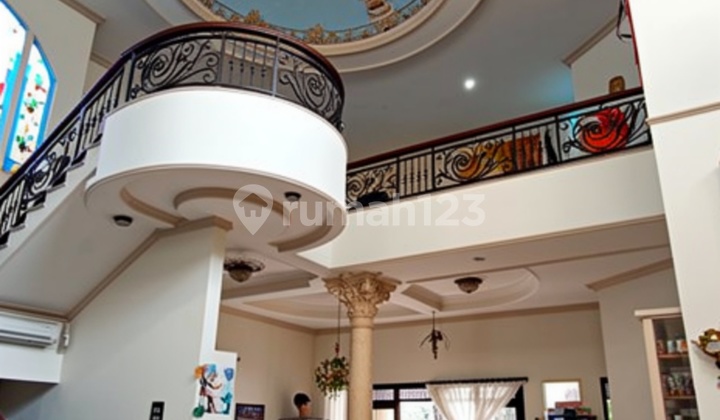 Rumah Mewah Ada Kolam Rennag di Kendalisodo Candisari Semarang 2