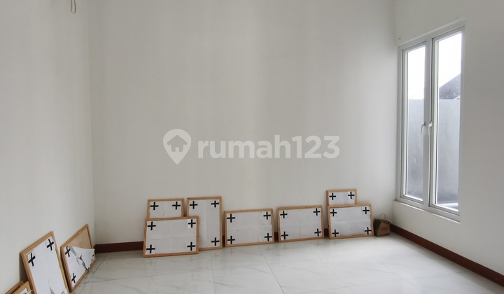 Rumah Mewah Baru di Gajahmungkur Semarang 2