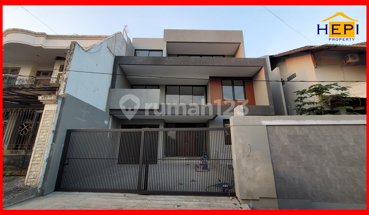 Rumah mewah baru gress di Bukit Sari Semarang Semi furnished 