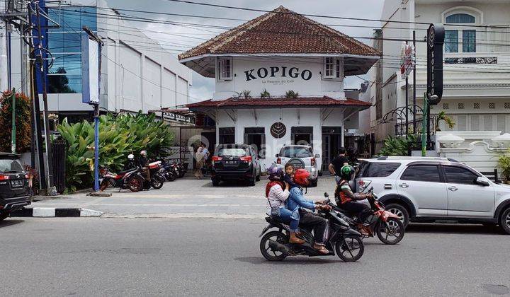 Dijual Rumah Bangunan Komersil di Cbd Bukittinggi 1.147 M2 SHM