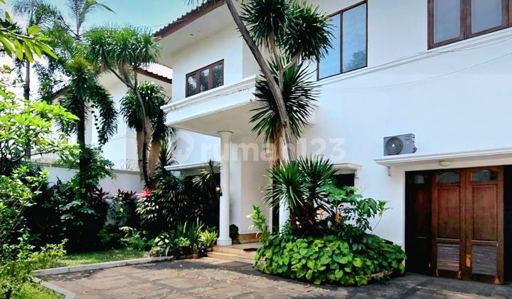 Rumah Kemang, Jakarta Selatan Bagus SHM