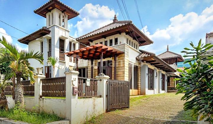 Rumah Pancoran, Jakarta Selatan Butuh Minim Renovasi Unfurnished SHM 1