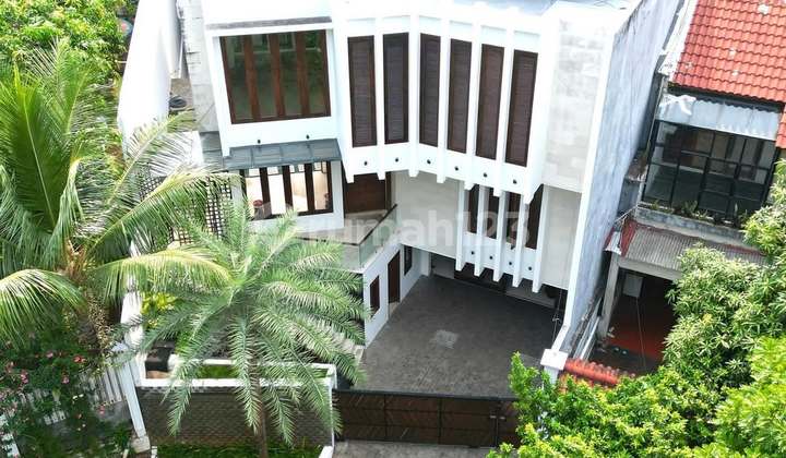 Rumah Di Cilandak Bagus Shm Lokasi Dekat Mrf 2