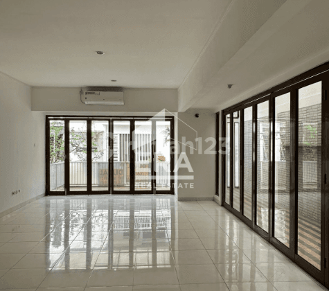 Rumah di Discovery Conserva Bintaro Jaya Sektor 9 Tangerang Selatan, Tangerang Selatan 1