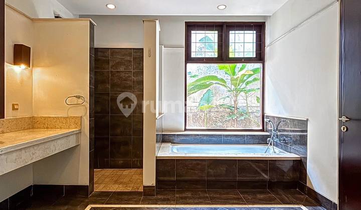 Rumah Di Pejaten Shm Siap Huni Dan Terawat 2