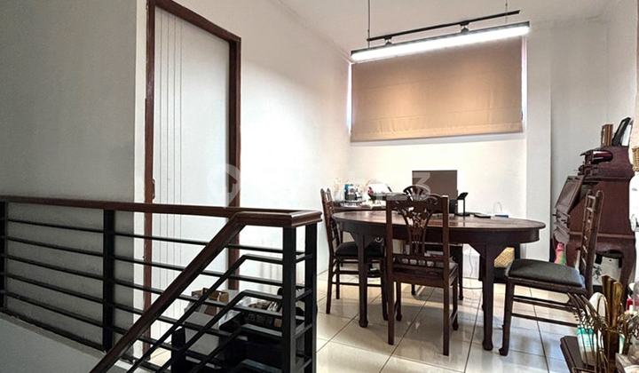 Rumah di Menteng Butuh Minim Renovasi SHM 2