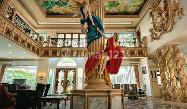 Nice House in Pondok Indah SHM Ready to Occupy