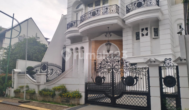 Rumah Senayan Residence, Jl. Patal Senayan I, Grogol Utara