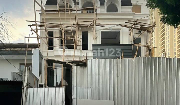 Rumah Bagus Di Kebayoran Baru Shm Lokasi Premium