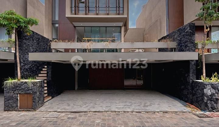 Rumah Kemang, Jakarta Selatan SHM Bagus