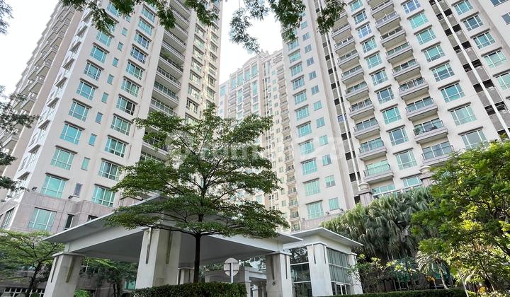 Apartemen 3 Kamar Tidur Furnished Senayan Residence
