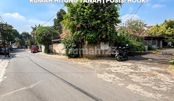 Rumah Di Cilandak Posisi Hook Hitung Tanah
