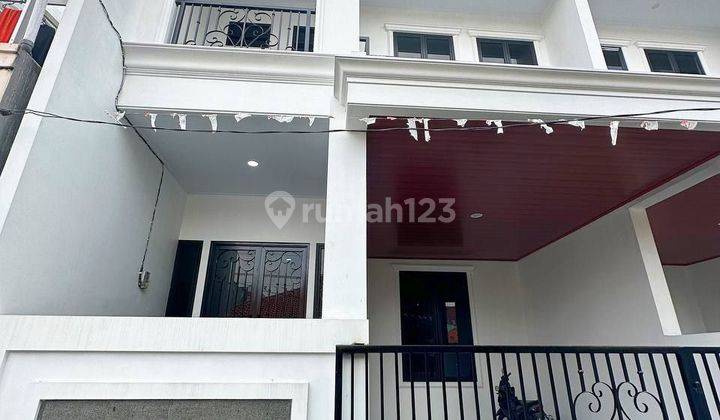 Rumah Siap Huni Di Kalisari Pasar Rebo Jakarta Timur Dengan Rooftop 1