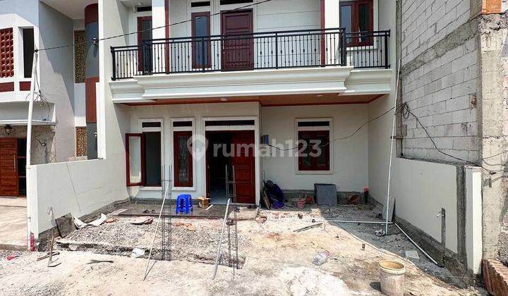 Rumah  Siap Huni Di Lokasi Strategis Dekat Stasiun LRT Ciracas Jakarta Timur 1