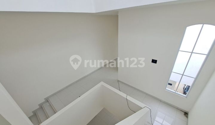 Rumah Dijual di Ceger Jakarta Timur Dekat Taman Mini dan Stasiun LRT 2