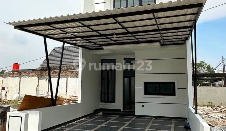 Rumah American Classic Dekat Taman Mini Dan Stasiun Lrt Di Ceger Jakarta Timur 2