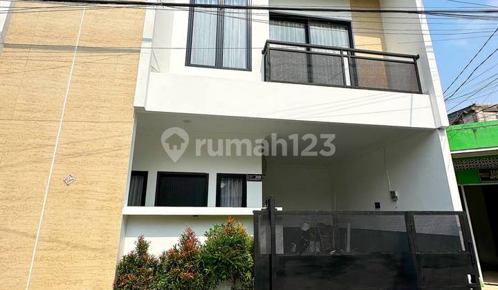 Rumah 2 Lantai Dengan Rooftop Di Kalibata Pancoran Jakarta Selatan Dekat Gatsu