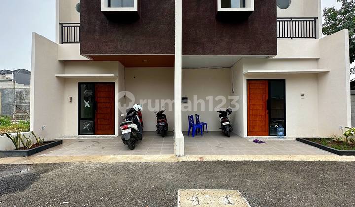 Rumah Modern Dan Strategia Di Lubang Buaya Cipayung Jakarta Timur Dekat Pinang Ranti Dan Bandara Halim Rumah Modern Dan Strategia Di Lubang Buaya Cipayung Jakarta Timur Dekat Pinang Ranti Dan Bandara Halim