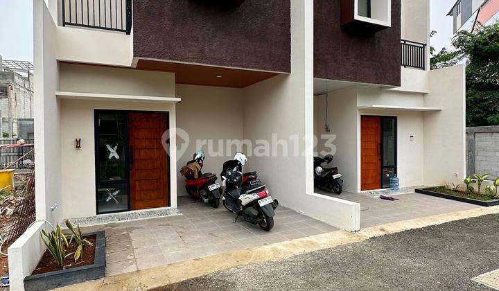 Rumah Siap Huni Di Lubang Buaya Jakarta Timur Dekat Stasiun Lrt Dan Taman Mini 2