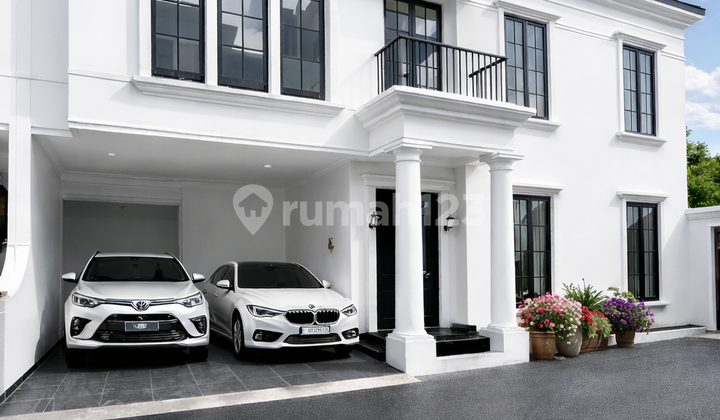 Rumah American Classic Luas dan Strategis di Cipayung Jakarta