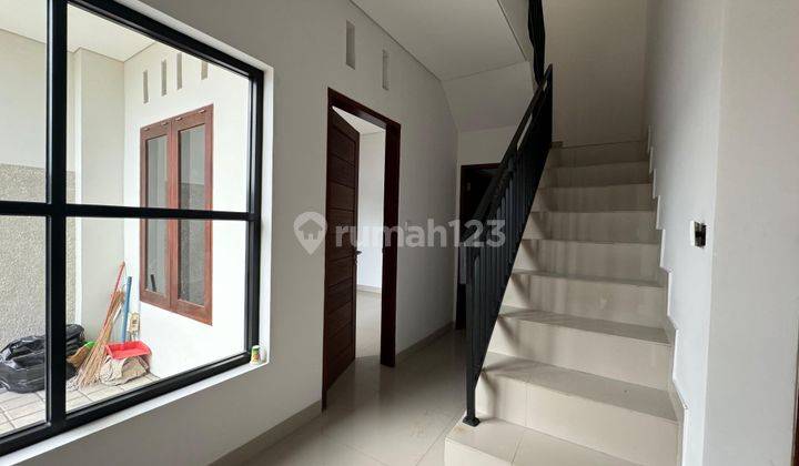 Minimalist House in Denpasar 9 Minutes to Living World Mall 1