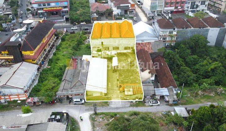 Free Showroom Boarding House Get 2 Roads in West Gatsu Denpasar 2