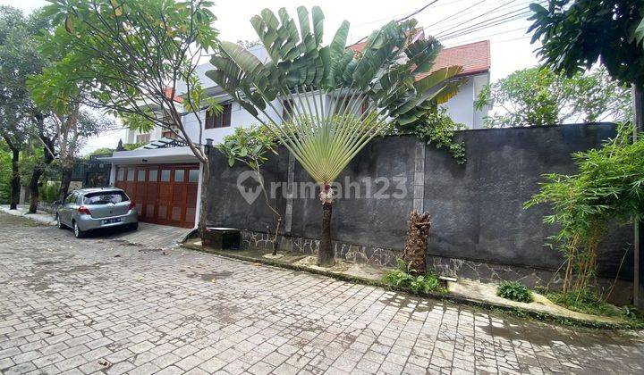 Luxury House With Pool in Renon Denpasar 1