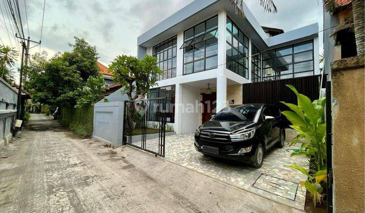 Super Langka Villa Minimalis Modern Dekat Pantai di Sanur Bali  1