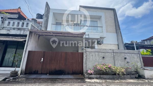 2 Storey Villa at Jimbaran, Kuta selatan, Strategic Location in Residential Area, Furnished, Close to Pizza Hut and McDonald's Jimbaran