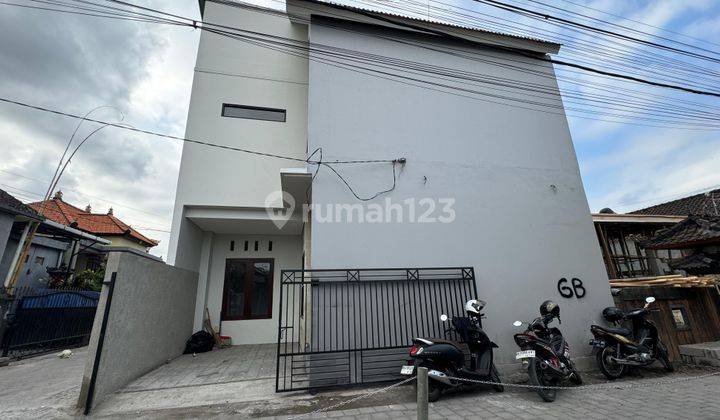 Nice Modern Minimalist Style House in the Middle of the City at Low Prices 2