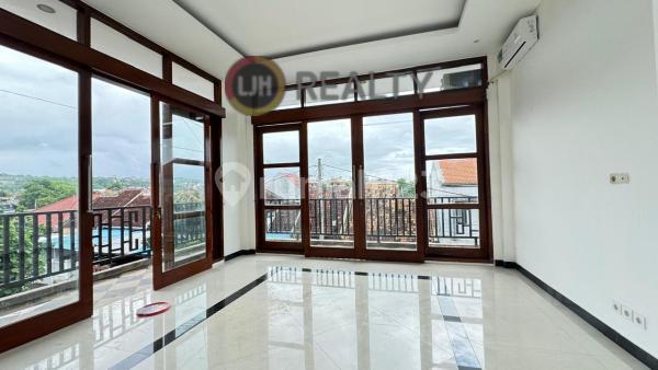 10 Kamar Tidur Guest House di Benoa, Kuta Selatan, Dekat dengan Politeknik Pariwisata Bali dan Kawasan Nusa Dua 2