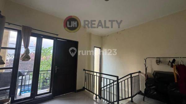 3 Bedroom House Area Gatot Subroto Tengah, Denpasar, Close to Living World Denpasar 1