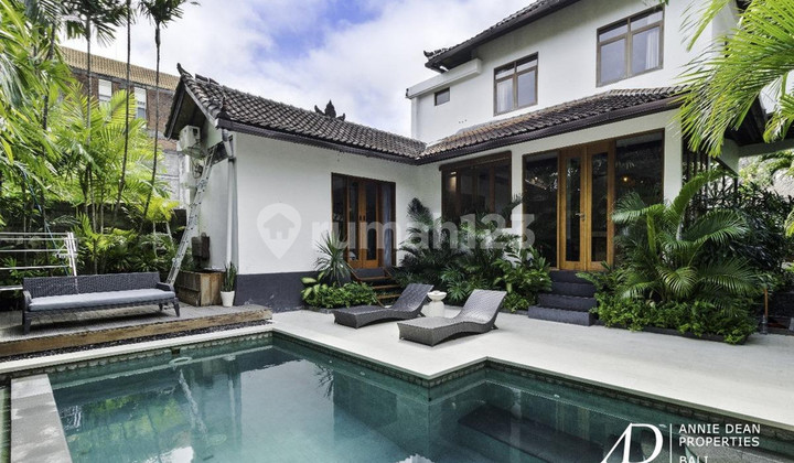 FREEHOLD | MODERN 3-BEDROOM VILLA IN CENTRAL SEMINYAK