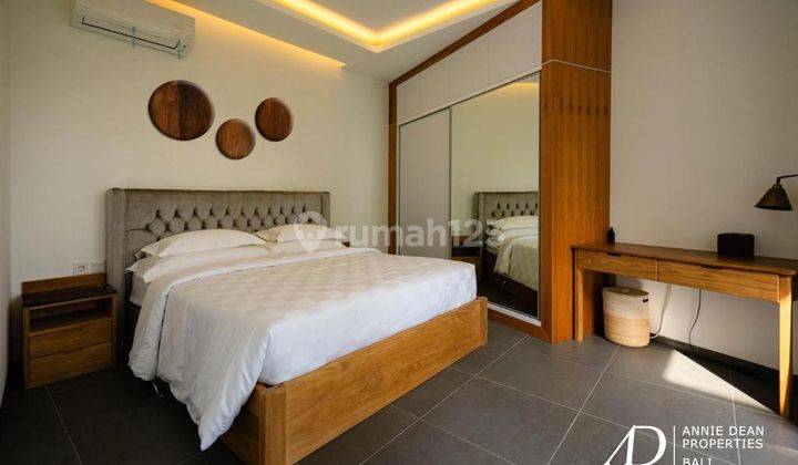 FREEHOLD 4-BEDROOM VILLA IN PADONAN CANGGU 2