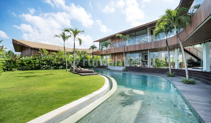 Leasehold 40 Years| Iconic Designer Villa In Tumbak Bayuh Leasehold 40 Years| Iconic Designer Villa In Tumbak Bayuh