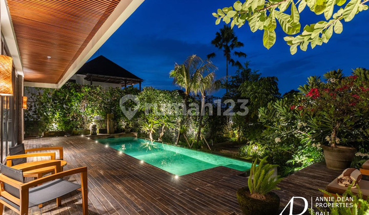 Freehold | Luxury 4-Bedroom Villa In Prime Canggu Location