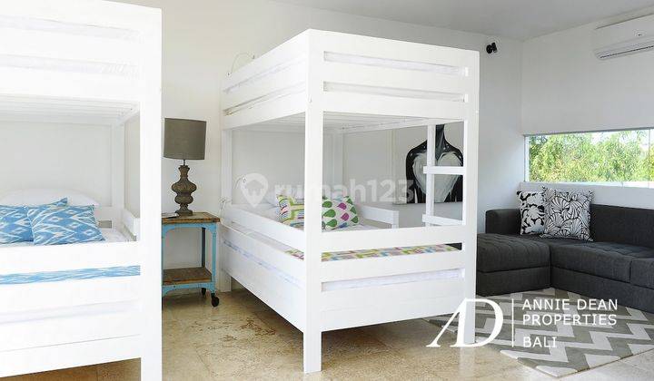 Rumah Bagus Furnished Sertifikat Hak Milik di bukit jimbaran , Badung