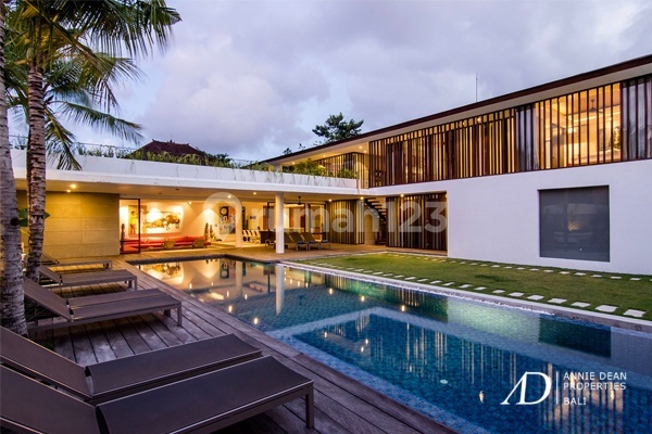 Leasehold Minimalist Architecture In Umalas