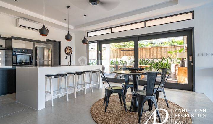 Leasehold Modern Design 3 Bedroom Villa In Berawa 11
