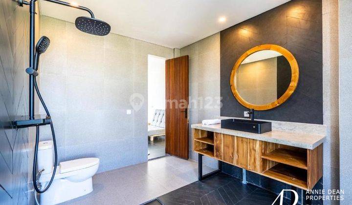 Modern Design Four Floor Twin Duplex With 180 Degree Ocean Views 23