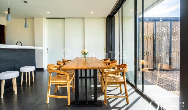 Modern Design Four Floor Twin Duplex With 180 Degree Ocean Views 31