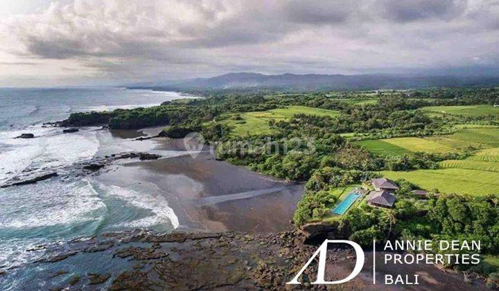 Freehold Luxury Beachfront Villa In Tabanan 2