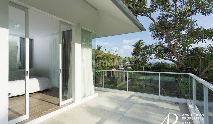 Freehold Luxury Villas Step Away From The Beach In Canggu 2